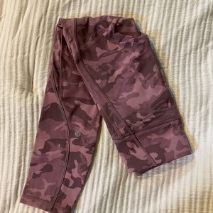 Lululemon pink camo Time to Sweat tight High rise Sz 2 legging